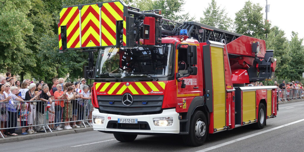 Barbecue dans un salon à Audincourt : intoxication au monoxyde de carbone, pompiers mobilisés. Une soirée folle qui rappelle les risques bien réels.