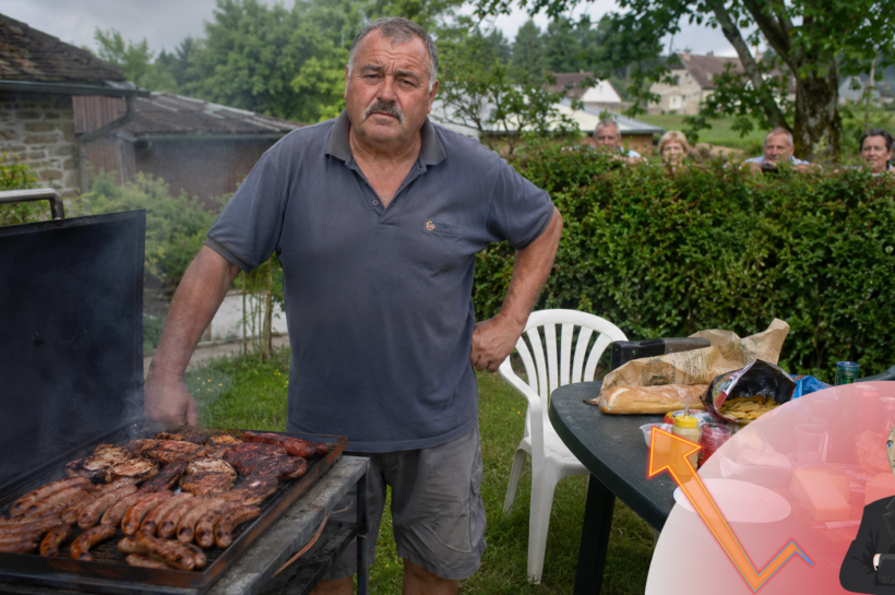 Barbecue, merguez, ETF, assurance-vie et inflation : dans le Haut-Doubs, l’été se gère surtout à la braise.