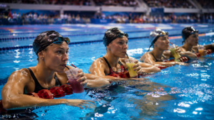 Pause fraîcheur : après la FIFA, L’Ouest Républicain imagine trois minutes de pub et d’hydratation au milieu des compétitions de natation.