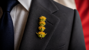 Le Haut-Doubs ne veut pas remplacer le Bleuet de France, mais réclame sa déclinaison locale : une gentiane jaune à la boutonnière.